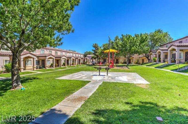 2524 Charleville, Las Vegas, NV 89106