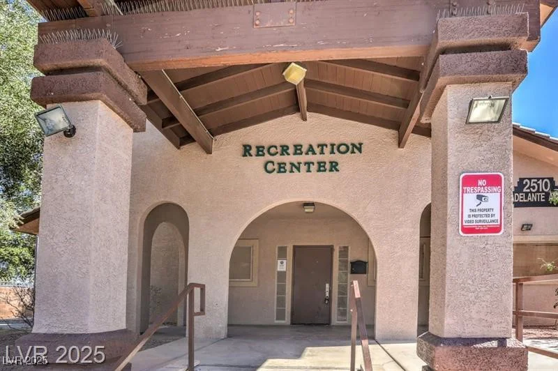 2524 Charleville, Las Vegas, NV 89106