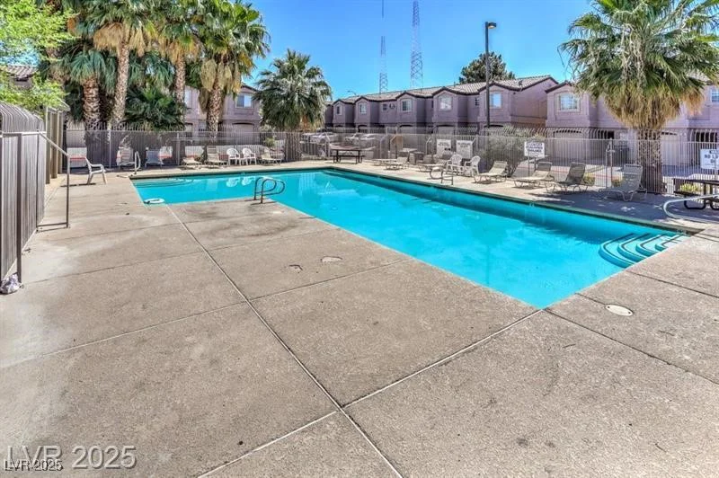 2524 Charleville, Las Vegas, NV 89106