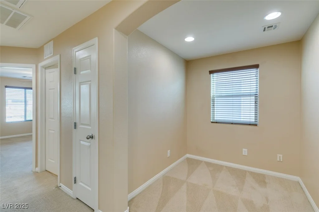 9019 Winchester Ridge, Las Vegas, NV 89139