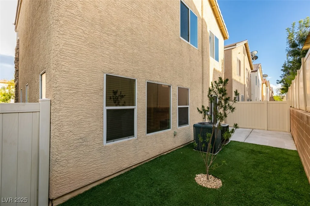 9019 Winchester Ridge, Las Vegas, NV 89139