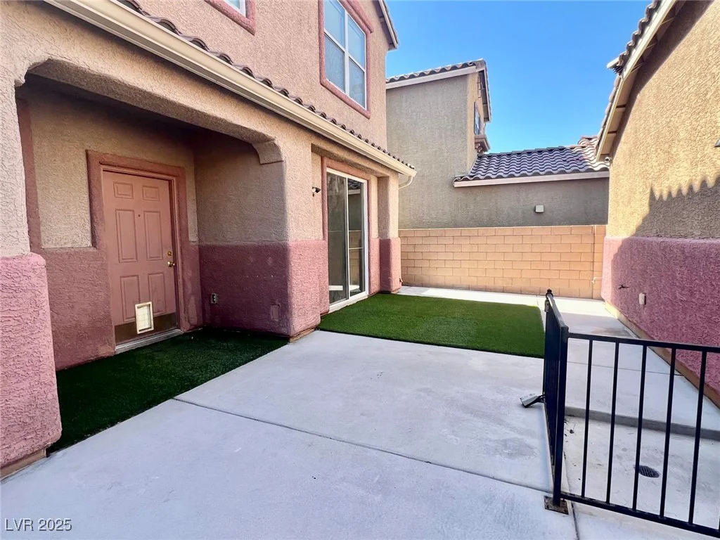 8990 Partridge Hill, Las Vegas, NV 89148