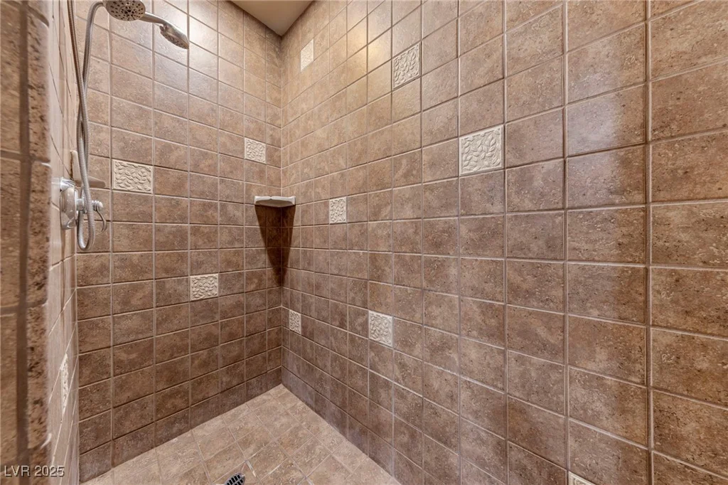 16 Cerchio Basso, Henderson, NV 89011