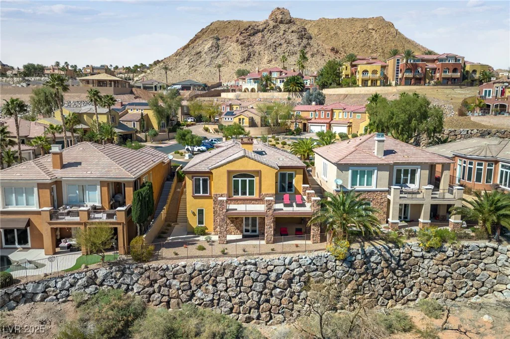 16 Cerchio Basso, Henderson, NV 89011