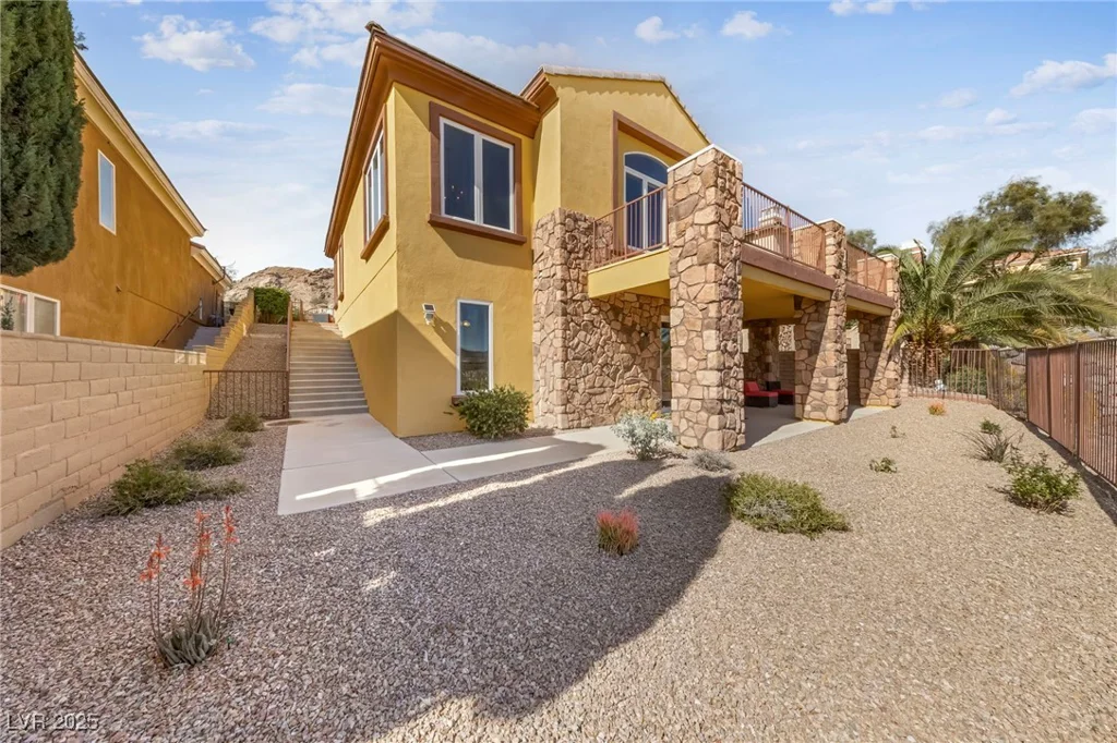 16 Cerchio Basso, Henderson, NV 89011