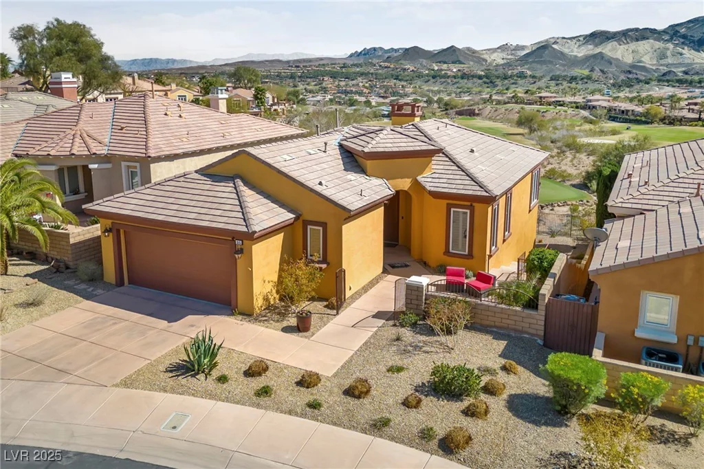 16 Cerchio Basso, Henderson, NV 89011