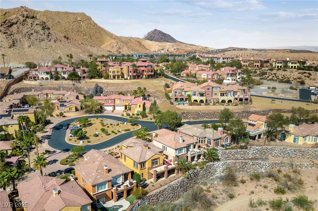 16 Cerchio Basso, Henderson, NV 89011