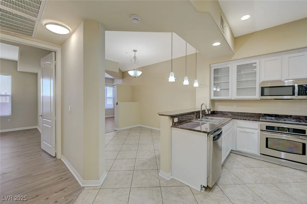 50 Serene, Las Vegas, NV 89123