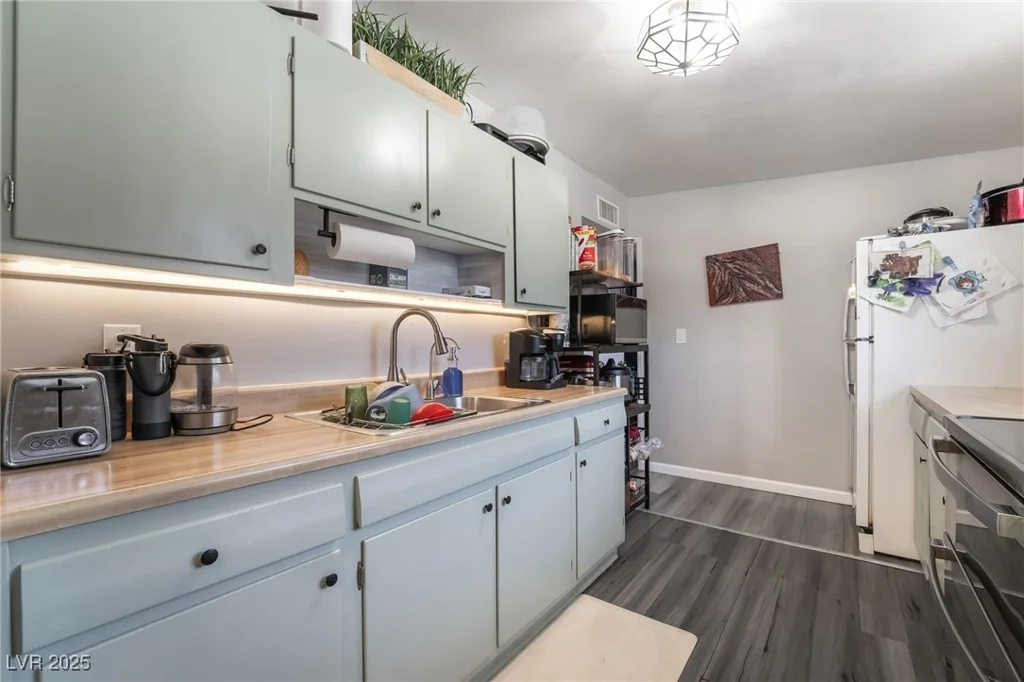 4691 Sun Valley, Las Vegas, NV 89122