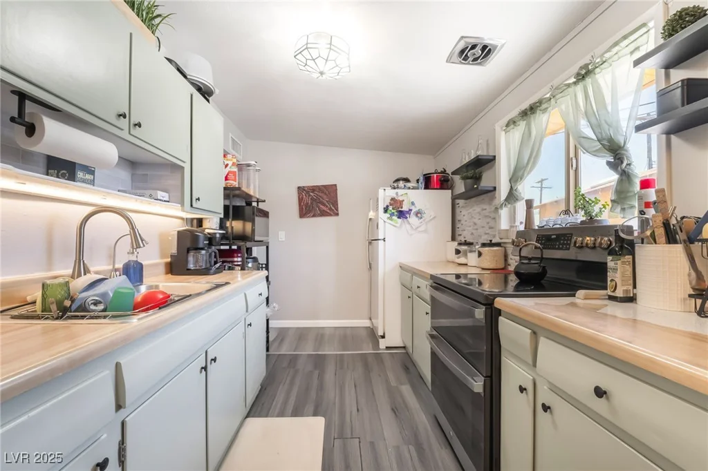 4691 Sun Valley, Las Vegas, NV 89122