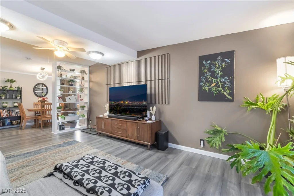 4691 Sun Valley, Las Vegas, NV 89122