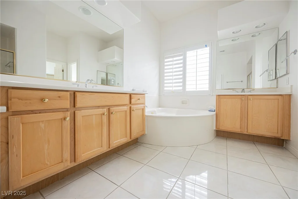 1100 Cypress Ridge, Las Vegas, NV 89144