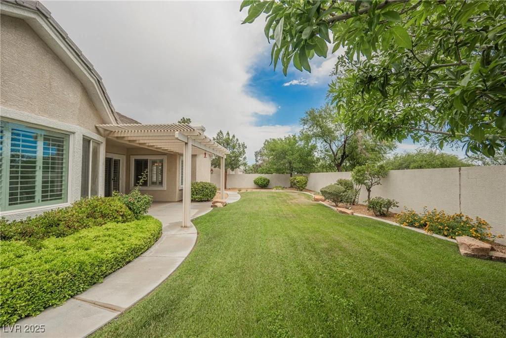 1100 Cypress Ridge, Las Vegas, NV 89144