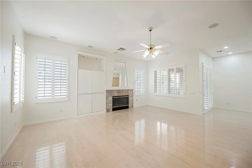 1100 Cypress Ridge, Las Vegas, NV 89144