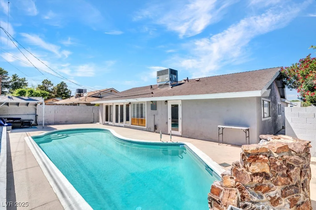 4417 Saint Andrews, Las Vegas, NV 89107
