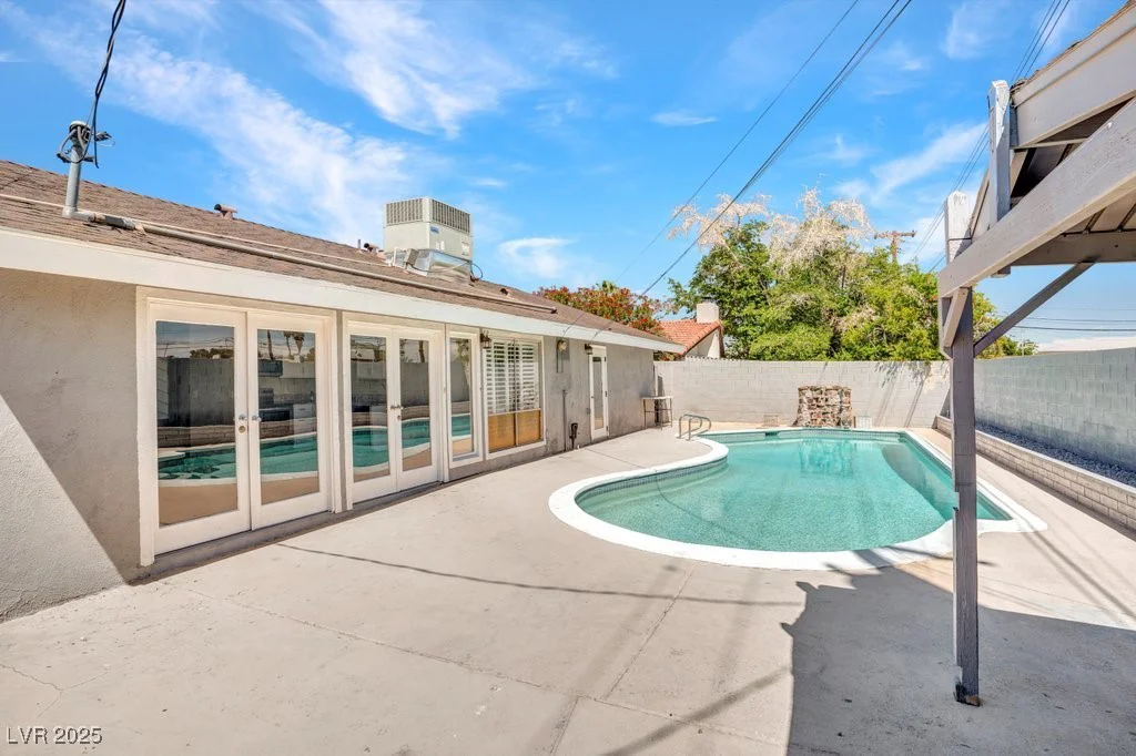 4417 Saint Andrews, Las Vegas, NV 89107
