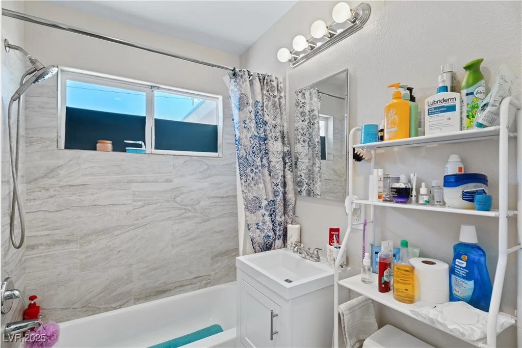 2712 Holmes, North Las Vegas, NV 89030