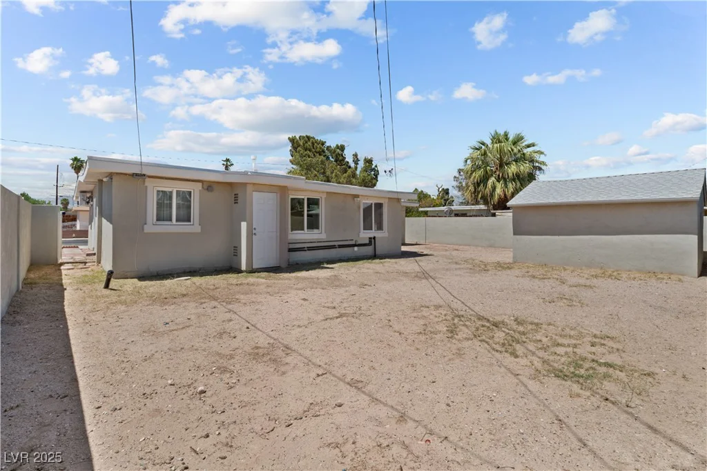 2712 Holmes, North Las Vegas, NV 89030