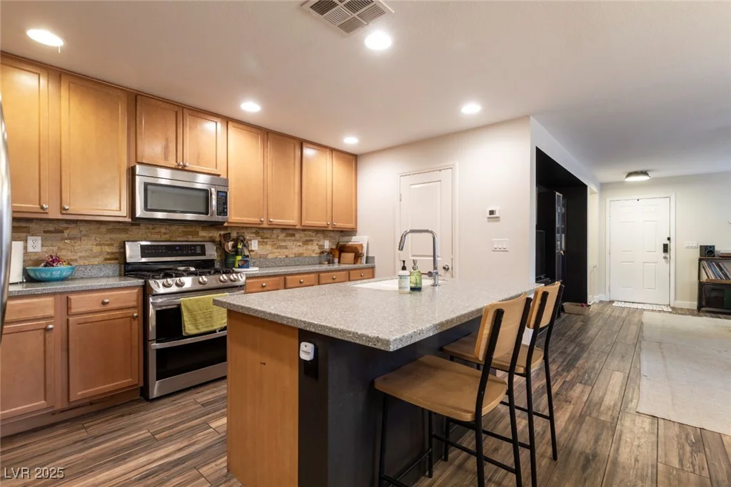 9925 Turquoise Glass, Las Vegas, NV 89178