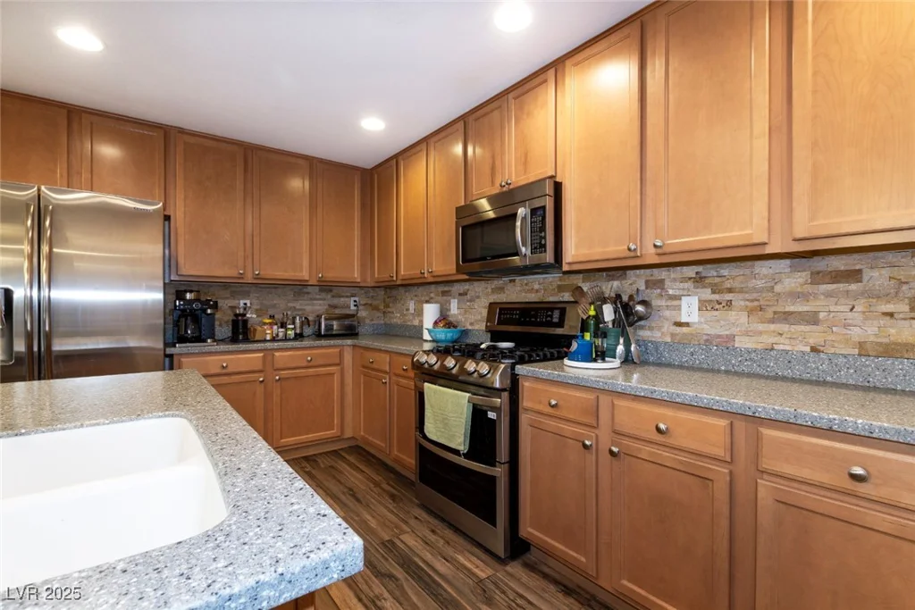 9925 Turquoise Glass, Las Vegas, NV 89178