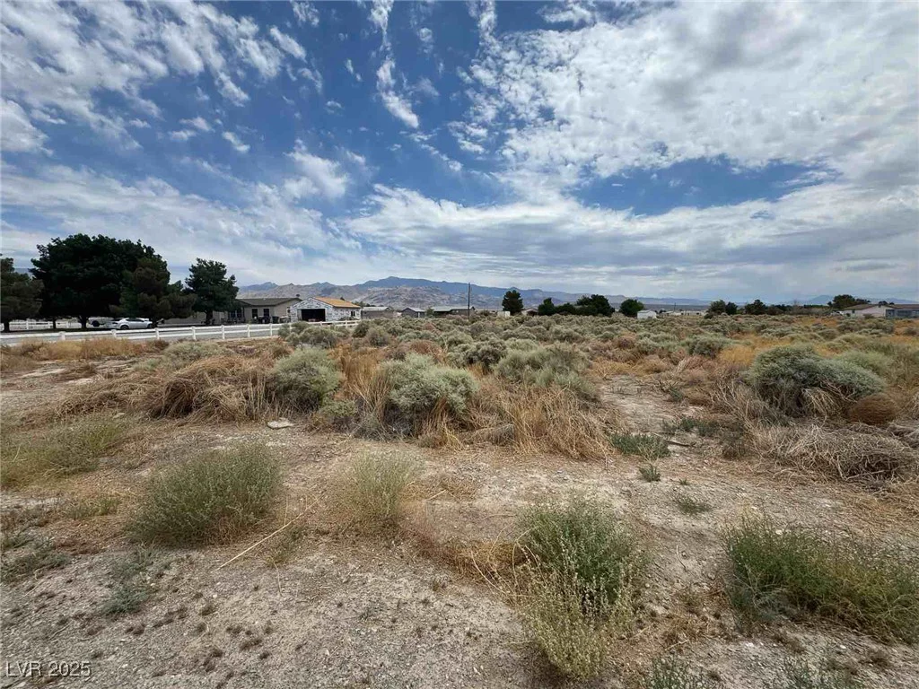3611 Tahachapi, Pahrump, NV 89048