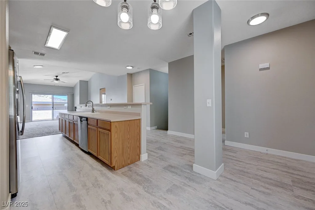 701 Peachy Canyon, Las Vegas, NV 89144