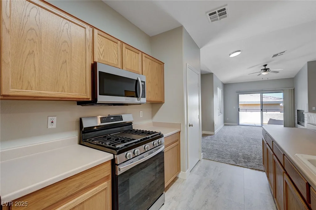 701 Peachy Canyon, Las Vegas, NV 89144