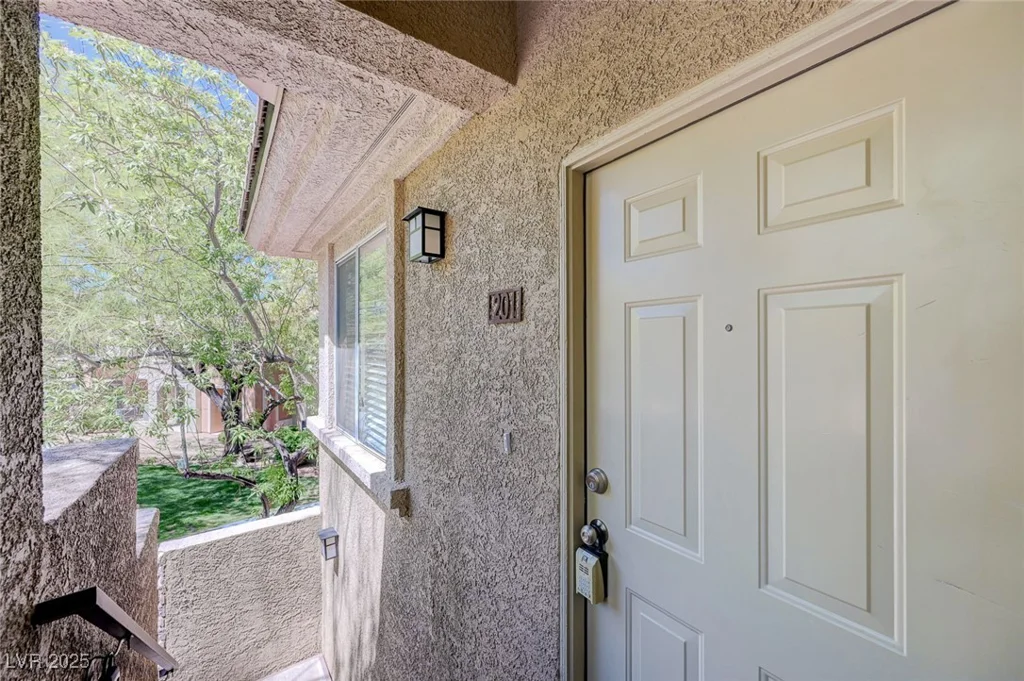 701 Peachy Canyon, Las Vegas, NV 89144