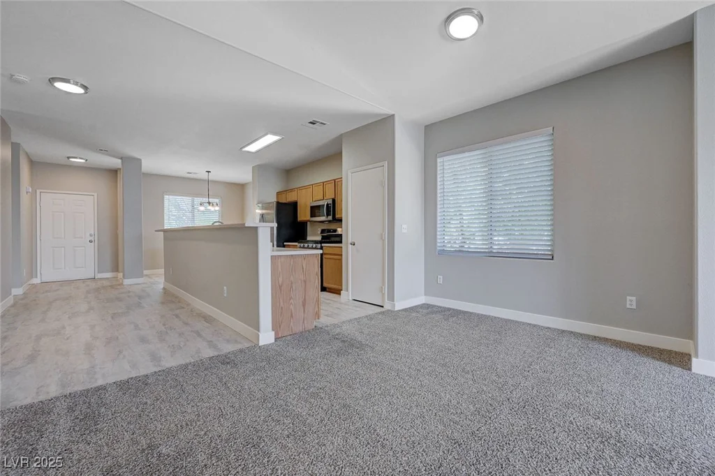 701 Peachy Canyon, Las Vegas, NV 89144