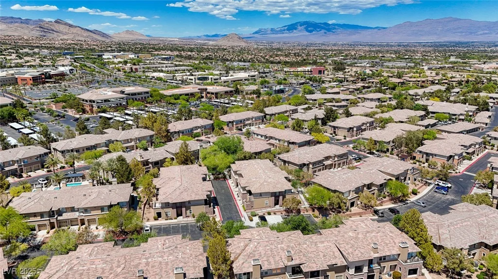 701 Peachy Canyon, Las Vegas, NV 89144