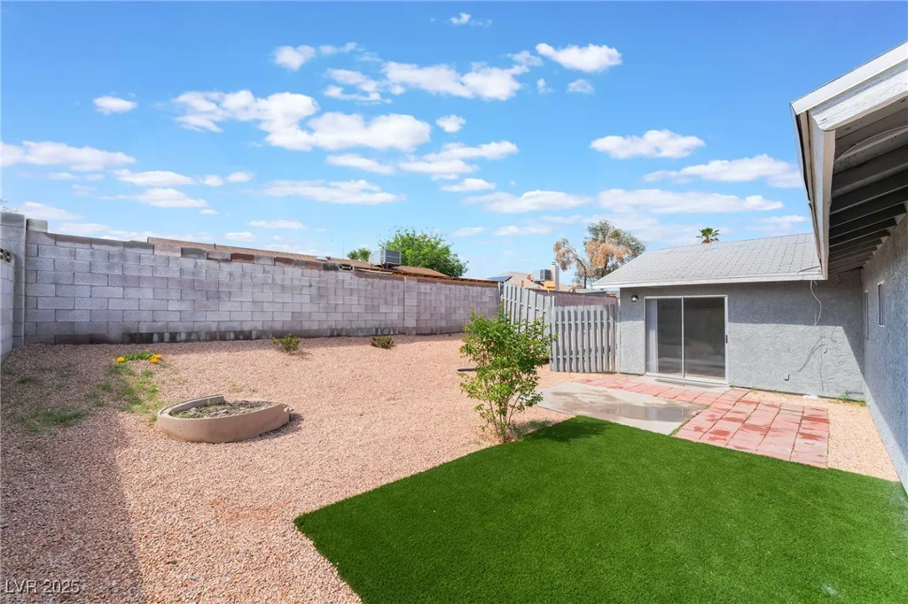 508 Van Dornum, Henderson, NV 89011