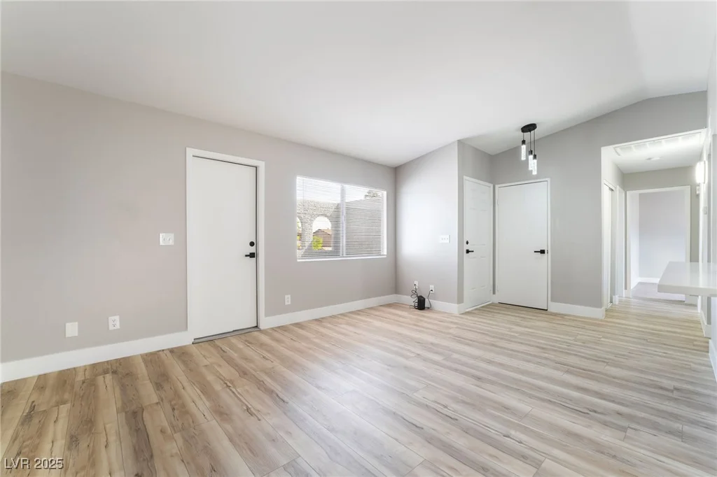 508 Van Dornum, Henderson, NV 89011