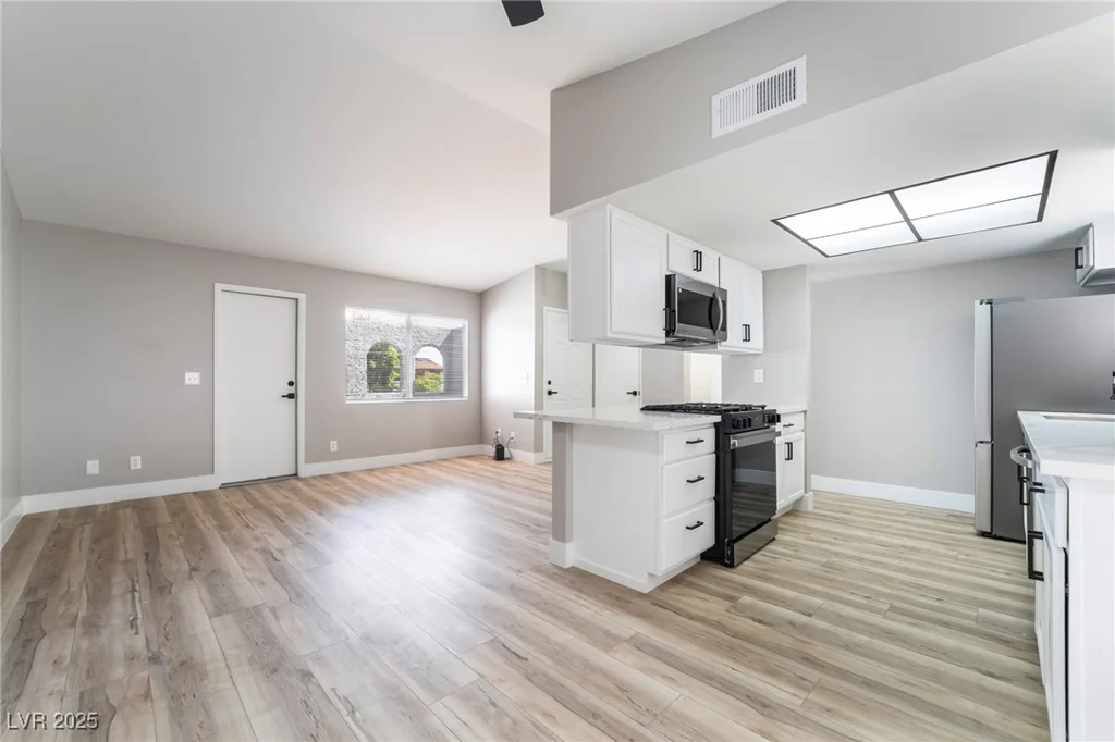 508 Van Dornum, Henderson, NV 89011