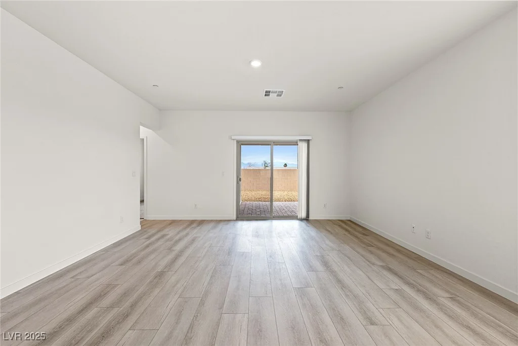 6725 Lotus Vista, Las Vegas, NV 89156