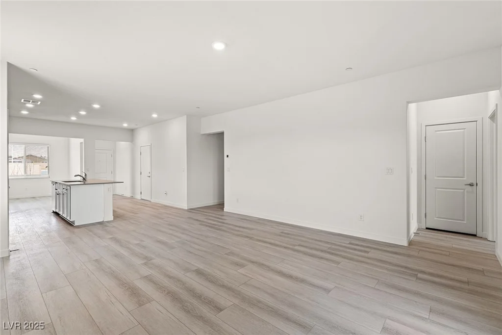 6725 Lotus Vista, Las Vegas, NV 89156