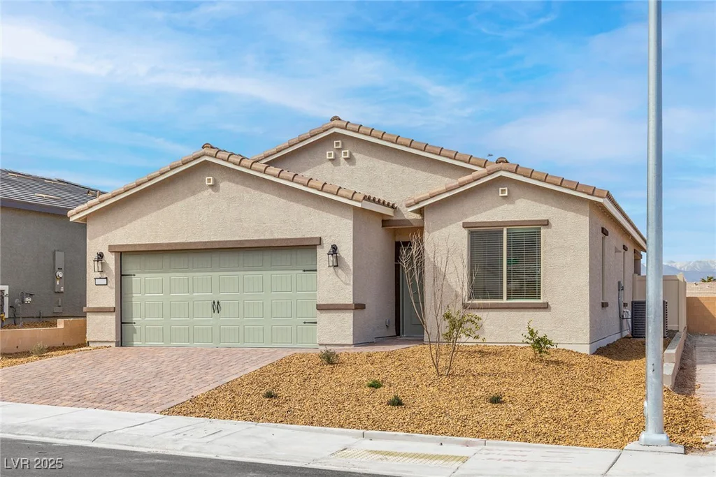 6725 Lotus Vista, Las Vegas, NV 89156