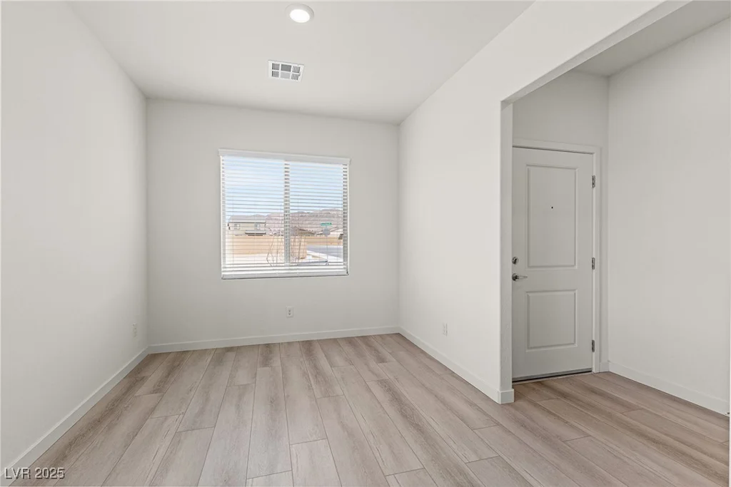 6725 Lotus Vista, Las Vegas, NV 89156