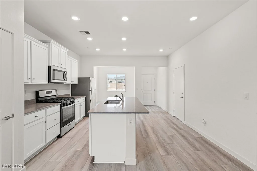6725 Lotus Vista, Las Vegas, NV 89156