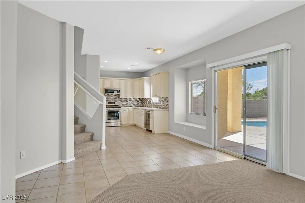 1221 Diamond Valley, Henderson, NV 89052