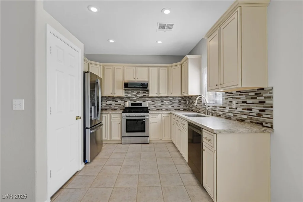 1221 Diamond Valley, Henderson, NV 89052