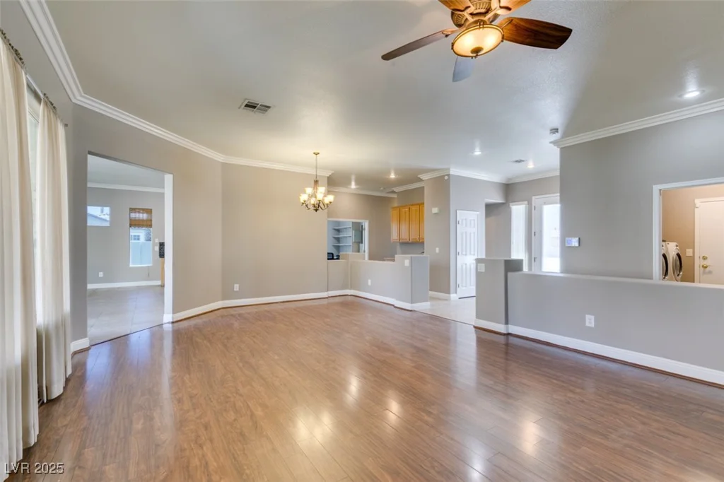 1454 Erskine, Las Vegas, NV 89123