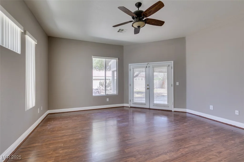 1454 Erskine, Las Vegas, NV 89123