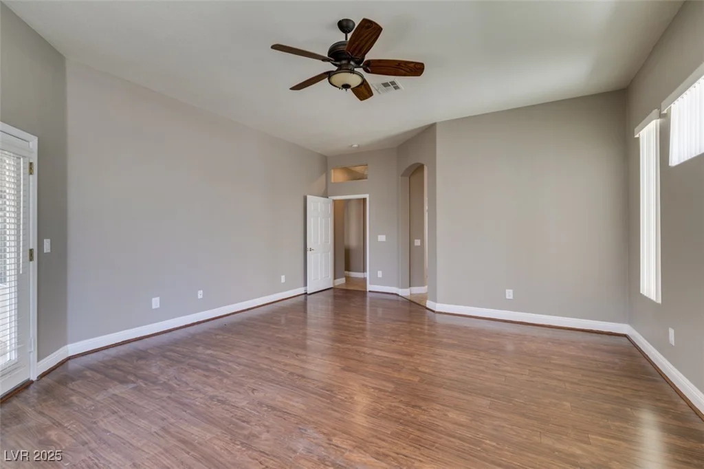 1454 Erskine, Las Vegas, NV 89123