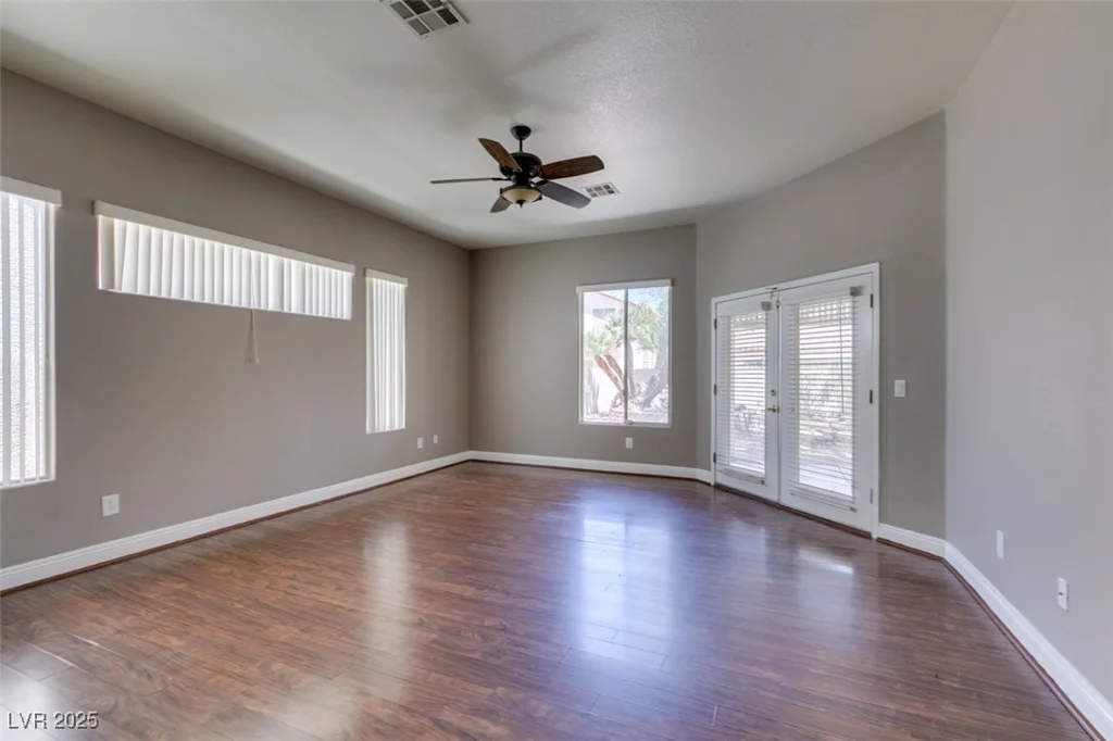 1454 Erskine, Las Vegas, NV 89123