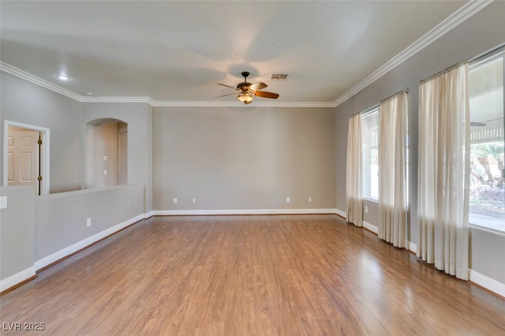 1454 Erskine, Las Vegas, NV 89123