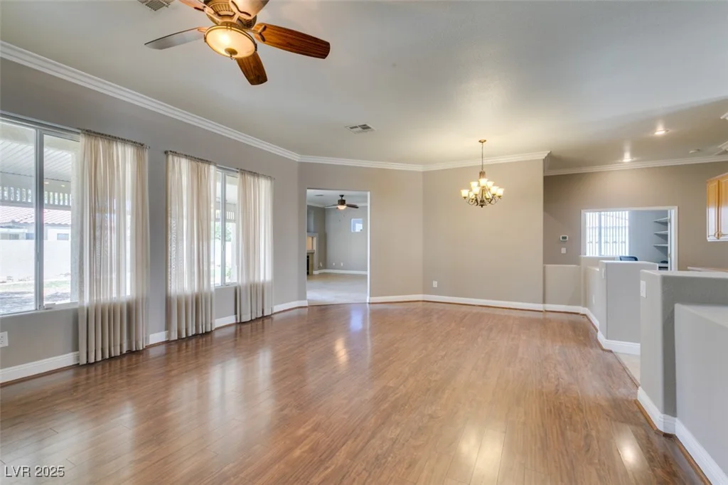 1454 Erskine, Las Vegas, NV 89123