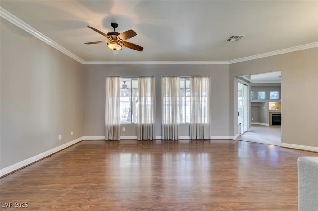 1454 Erskine, Las Vegas, NV 89123