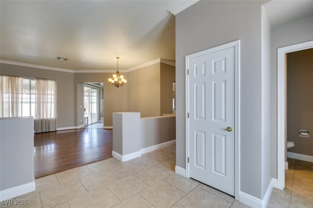 1454 Erskine, Las Vegas, NV 89123