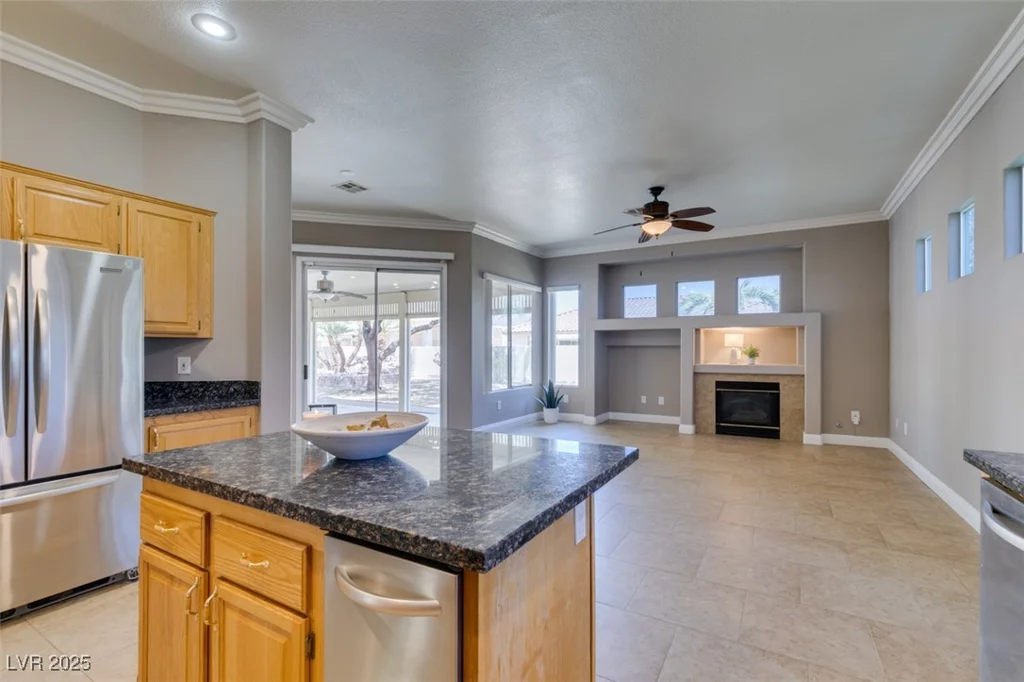 1454 Erskine, Las Vegas, NV 89123