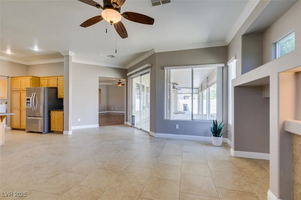 1454 Erskine, Las Vegas, NV 89123